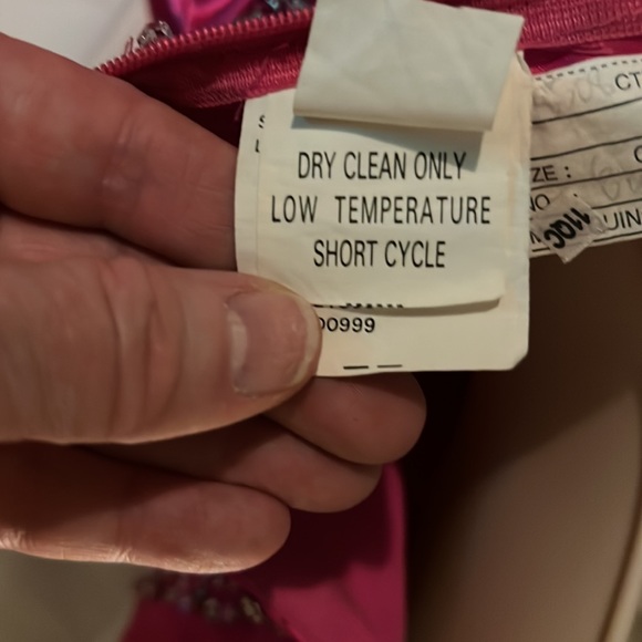 #489✅ Silky pink sequin long gown - Picture 13 of 14